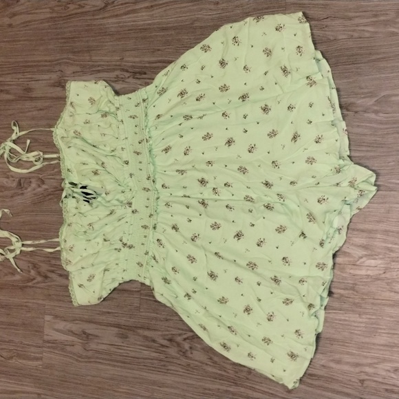 Woven Floral Romper F21 - Picture 3 of 6